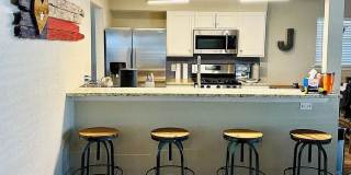 Room in 3 Bedroom Home at Pan Am Expy Gallery 6