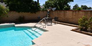 522 East Collins Gallery 59