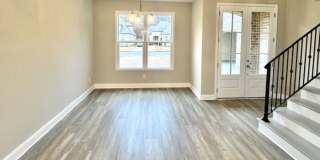 572 Rosalie Woods Drive Gallery 6