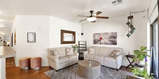 868 E Savannah Gallery 5