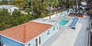 1523 BAYSHORE BOULEVARD Gallery 33