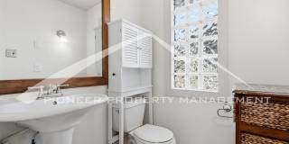 Beautiful Home with Fenced Yard and Washer/Dryer Gallery 26