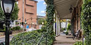 152 N MAIN Street Gallery 56