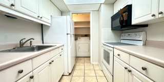 Unfurnished/Annual rental with 1br/1ba 1 carport available now in Clearwater! Gallery 7