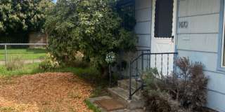 Single Level West Salem Home Gallery 3