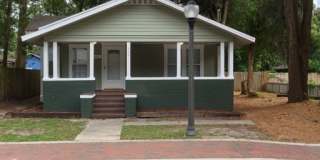 Lovely 3 Bedroom 2 Bathroom House Gallery 1