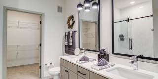 The Tomlin Gallery 13