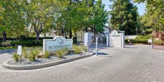 Hidden Silicon Valley Oasis! 2BR/2.5BA Townhome with TWO Private Patios, 2 Dedicated Parking Spaces, Pool, Tennis Courts & Utilities Included! Gallery 37