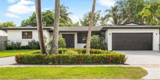 2340 NE 194th St, Miami, FL 33180 Gallery 1