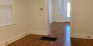 Wonderful lower unit with fresh paint Gallery 5