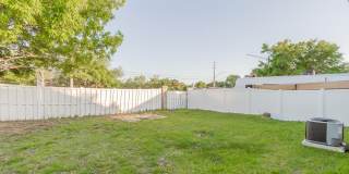 563 STAFFORDSHIRE Drive E Gallery 25