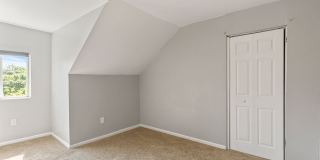 4 bed 1.5 bath - Completely updated in great Mt. Washington location - central air, washer/dryer Gallery 1