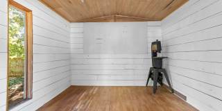 Gorgeous 3 Bedroom Ranch in North Raleigh, updated, pet friendly, fenced-in yard! Gallery 21