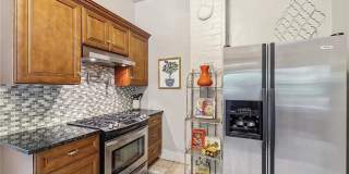 2 Bed 2 Bath House in Duckpond with 2 Car Garage! Gallery 12