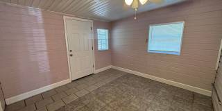 2bd 1.5ba Townhouse w/ Bonus Rm & Deck Gallery 11