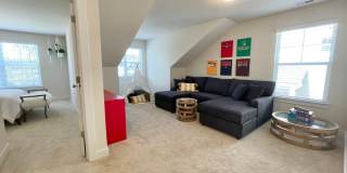 Cardinal | 4 Bed 2.5 Bath | Garage | 1895 sf | $2959-$3255 | 8, 9, 10, 12, 14, and 15 month lease terms Gallery 218