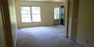 2527 Hydraulic Road #52 Gallery 1
