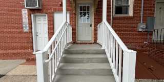196 N BROADWAY Gallery 1