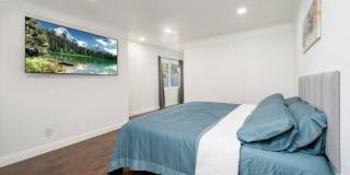 1789 South Fairfax Avenue Gallery 2
