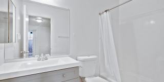 Private 2/2  Unit • Quiet Community • Prime North Phoenix Location Gallery 7