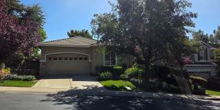 Serrano - A beautiful 3 bedroom plus office, 2 bath Gallery 1