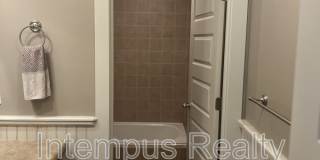 229 Deaderick Ave Gallery 34