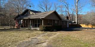 8018 Mabelvale Pike, Little Rock AR 72209 - Large 4br 3ba with tons of updates on huge lot Gallery 1