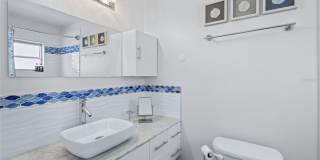 2/2 luxury pool home in Sarasota, unfurnished annual rental Gallery 24