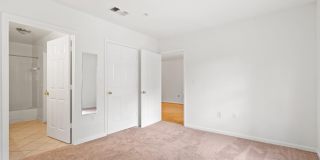 4525 SUPERIOR Square Gallery 18