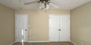 3 Bed 2.5 Bath Townhome with New Flooring and Paint Gallery 16