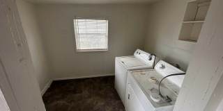 3 bed 1 bath single family home Gallery 10