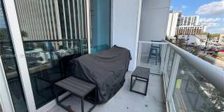 150 E Robinson St Gallery 16