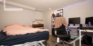 Charming 4 Bedroom-No Broker Fee Gallery 6