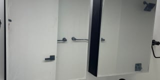 913 Dewey Gallery 5