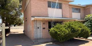 Retro Town House Gallery 1