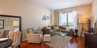 Mariner Bay at Annapolis Town Center Gallery 19