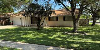 Welcome home to 6919 Moon Lake! Gallery 1