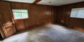 3 Bedroom 1 bath HomeCharming Updated Home in Quiet Bedford Neighborhood Gallery 10