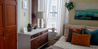 1048 N Marshfield Ave Gallery 6