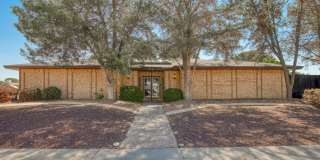 Stunning eastside rental in highly desirable area! Gallery 1