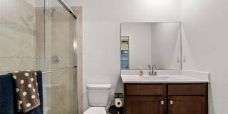 525 NE 6th Pl Gallery 19