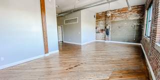 423 N 3rd Street Gallery 3