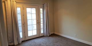 3 Bedroom with Fenced Yard in Laguna Lake Gallery 11