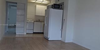 1078 W 42nd Pl Gallery 1