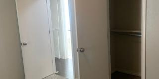 Remodeled 3 Bedroom near Moore Gallery 23