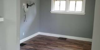 Great 2 bed 1 bath with backyard retreat and detached garage, near WPAFB, Sinclair Gallery 6