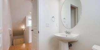 Available Now! Tri-Level 3 Bedroom 3.5 Bath Townhome!! Gallery 47