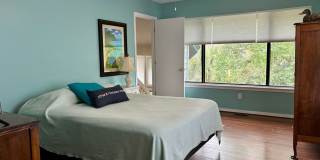 Available 8/1. Beautiful FURNISHED End-Unit Townhome in Central Mt Pleasant! Gallery 17