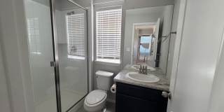 Spacious 4BR House in Parker Gallery 14