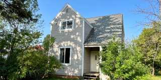 Spacious 3bd/2ba - AVAILABLE NOVEMBER! Gallery 1